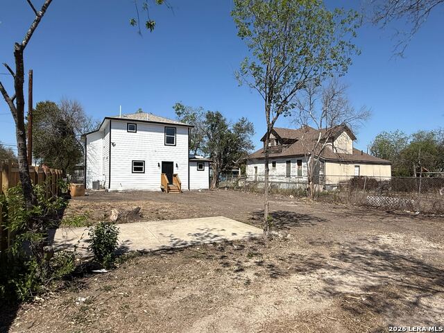 Listing photo id 33 for 1822 Monterey