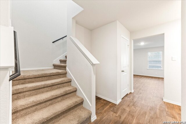 Image 3 of 29 For 1149 Barn Swallow Way