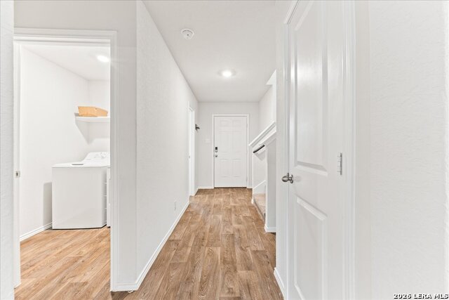 Image 4 of 29 For 1149 Barn Swallow Way