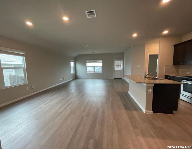 Image 3 of 18 For 2810 Calandra Lark