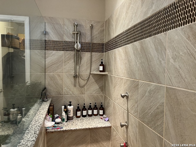 Image 36 of 49 For 13017 River Station