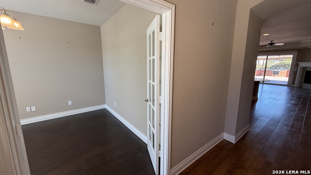 Image 5 of 49 For 13017 River Station