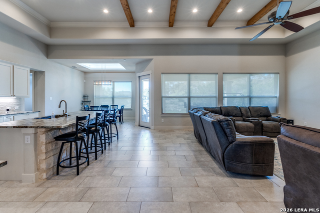 Image 10 of 25 For 230 Sabella  