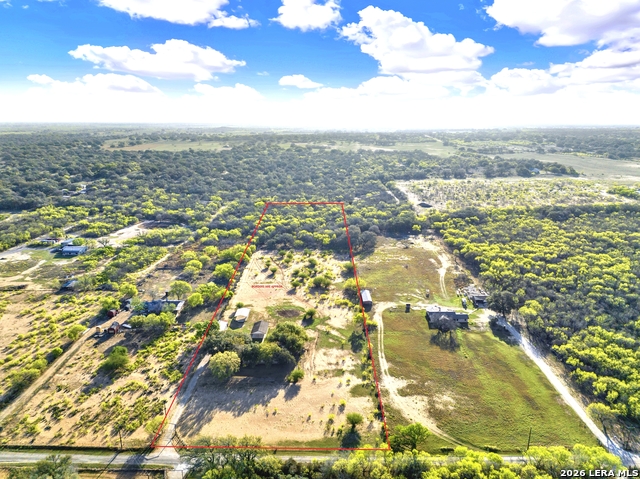 Details for 386 County Road 763, Devine, TX 78016