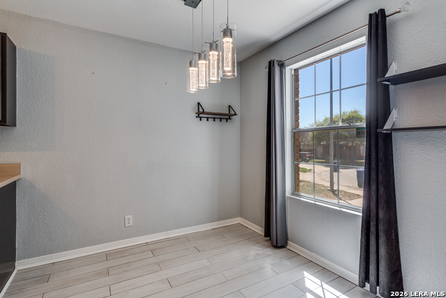 Image 7 of 25 For 9103 Tezel Landing