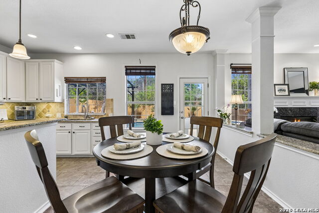 Image 21 of 75 For 2515 Slickrock Way