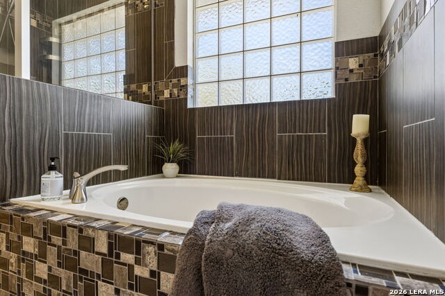 Image 34 of 75 For 2515 Slickrock Way