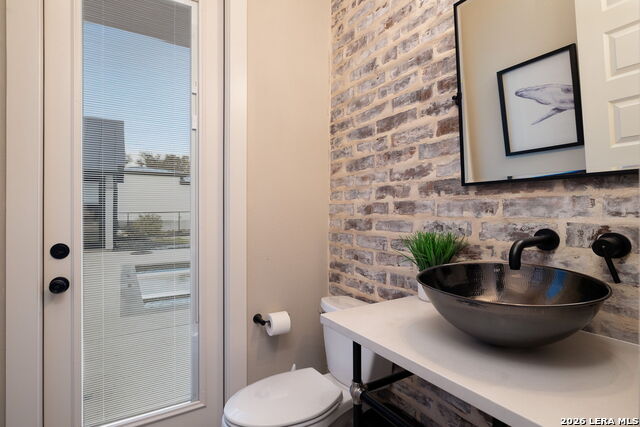 Image 26 of 53 For 9843 Midsomer Pl