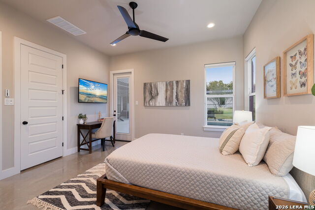 Image 28 of 53 For 9843 Midsomer Pl