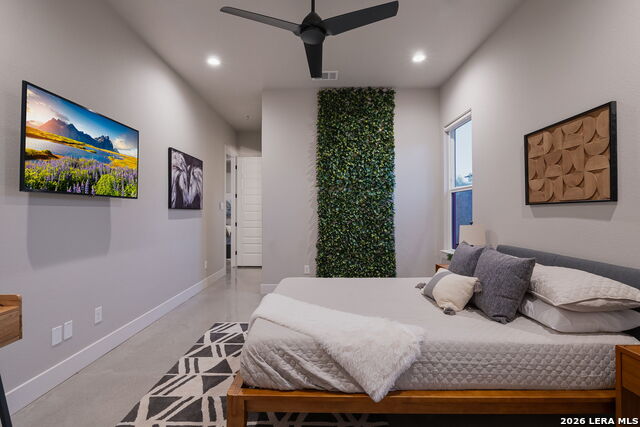 Image 34 of 53 For 9843 Midsomer Pl