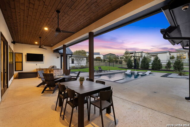 Image 49 of 53 For 9843 Midsomer Pl