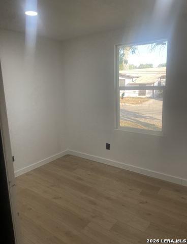 Image 12 of 27 For 3114 Saturn  