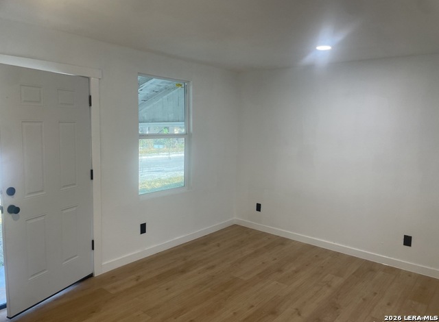 Image 26 of 27 For 3114 Saturn  