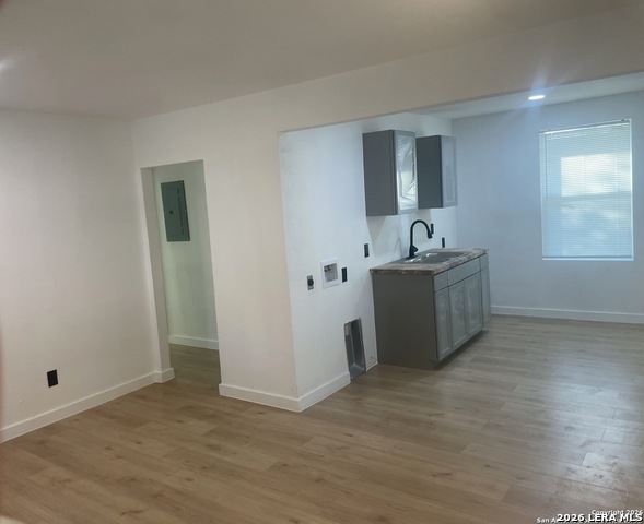 Image 27 of 27 For 3114 Saturn  