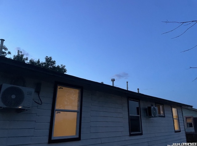 Image 5 of 27 For 3114 Saturn  