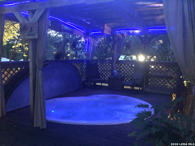 Image 18 of 28 For 15439 River Bnd