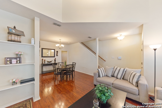 Image 8 of 19 For 2619 Crown Arbor Dr