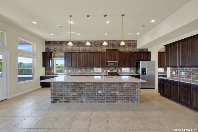 Image 9 of 43 For 2895 Vista  