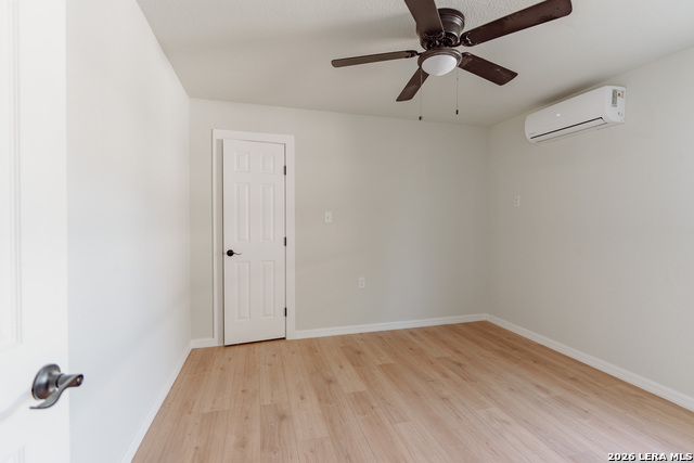 Image 13 of 17 For 115 Huxley Dr