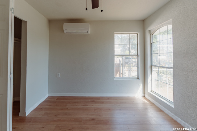 Image 14 of 17 For 115 Huxley Dr