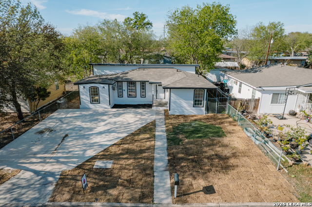 Image 2 of 17 For 115 Huxley Dr