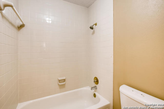 Image 20 of 25 For 8826 Lost Woods