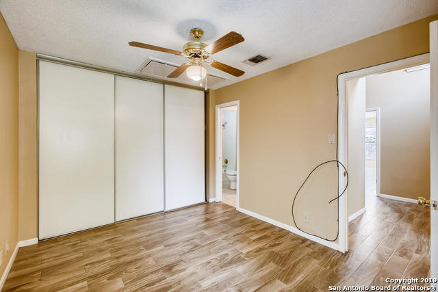 Image 22 of 25 For 8826 Lost Woods