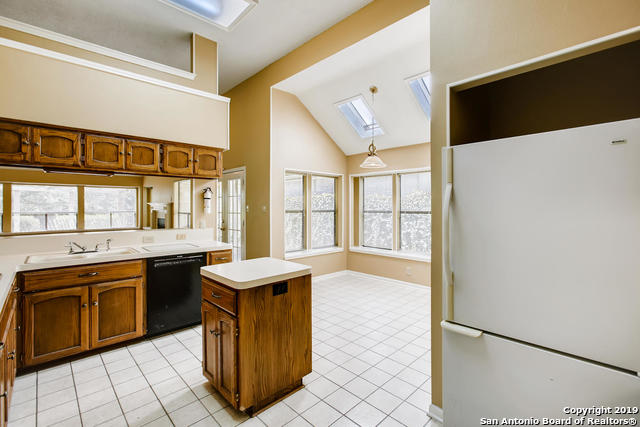 Image 5 of 25 For 8826 Lost Woods