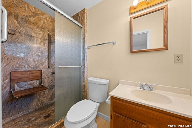 Image 11 of 36 For 4317 State Hwy 173