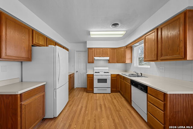 Image 8 of 36 For 4317 State Hwy 173