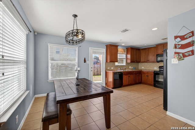 Image 12 of 31 For 2408 Kolton Str