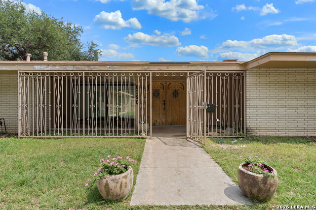 Details for 8390 Verde N 2, San Antonio, TX 78240