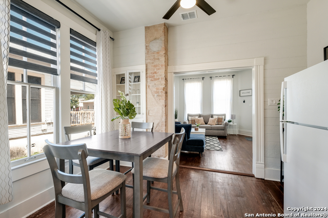 Image 7 of 19 For 732 Lamar St  1