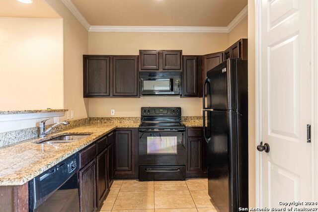 Image 10 of 30 For 5738 Golf Heights  2