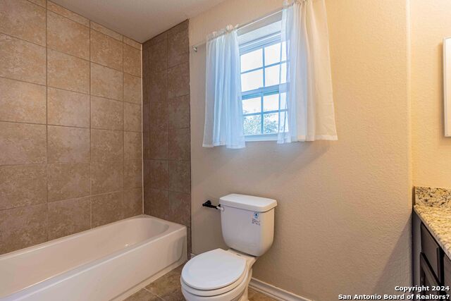 Image 22 of 30 For 5738 Golf Heights  2