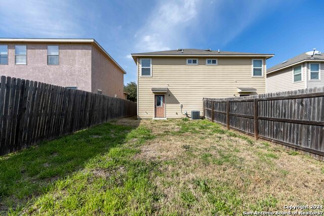 Image 25 of 30 For 5738 Golf Heights  2