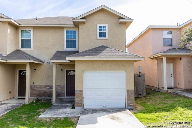 Image 3 of 30 For 5738 Golf Heights  2