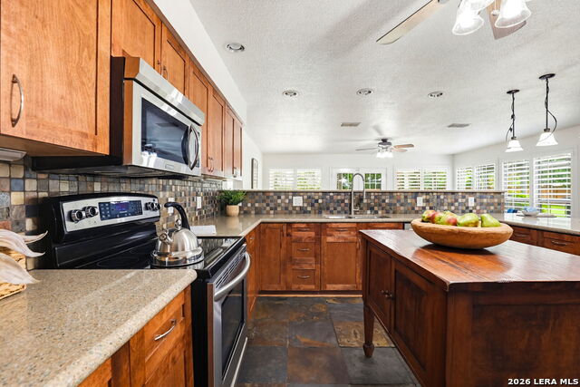 Image 15 of 46 For 2206 South Abbey Loop