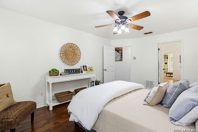 Image 18 of 46 For 2206 South Abbey Loop