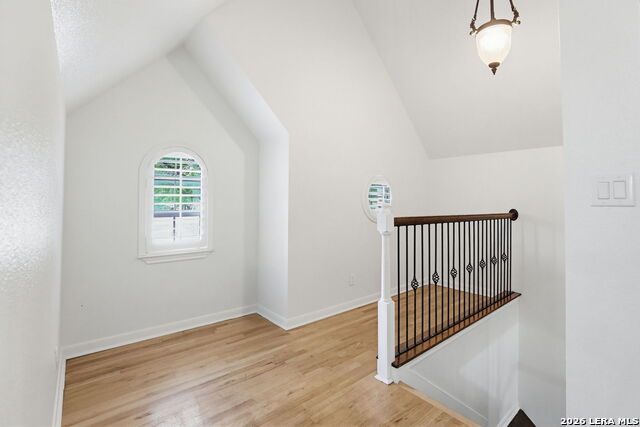 Image 25 of 46 For 2206 South Abbey Loop