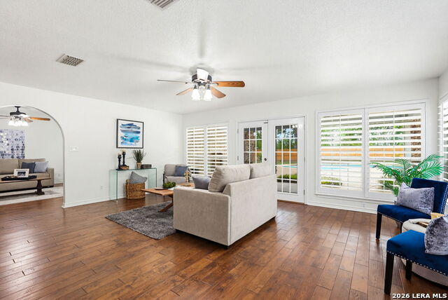 Image 8 of 46 For 2206 South Abbey Loop