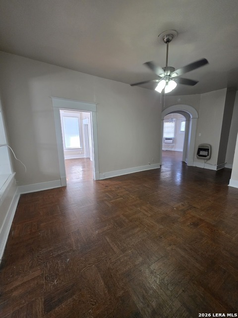 Image 16 of 23 For 124 Ashby E 6