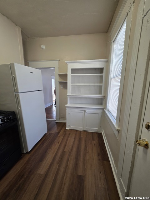 Image 19 of 23 For 124 Ashby E 6