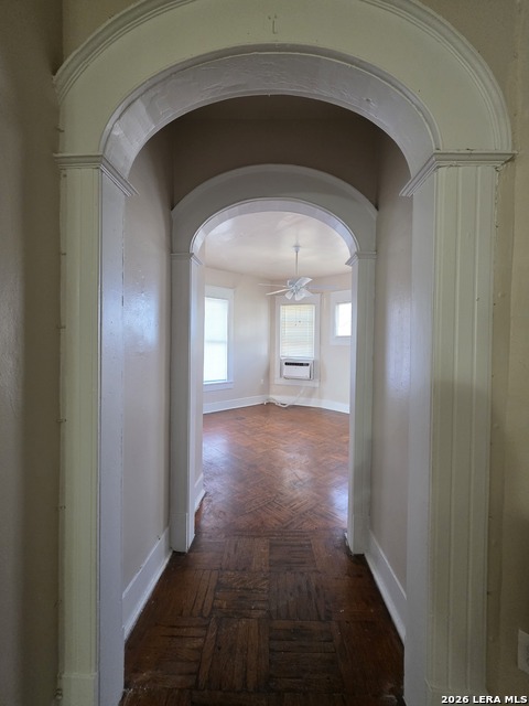 Image 2 of 23 For 124 Ashby E 6