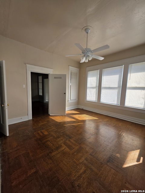 Image 8 of 23 For 124 Ashby E 6