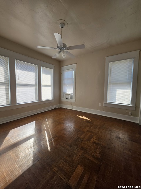 Image 9 of 23 For 124 Ashby E 6