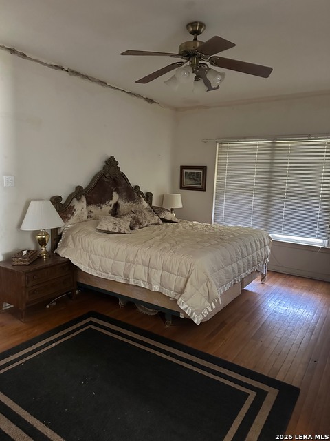 Image 9 of 17 For 844 Laurel  