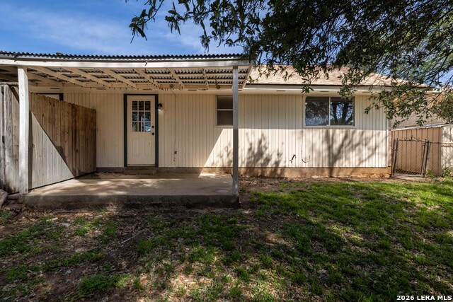 Image 15 of 19 For 309-311 Briarwood