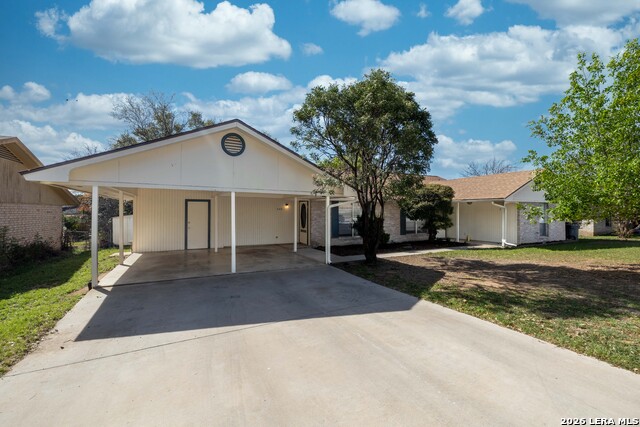 Image 3 of 19 For 309-311 Briarwood