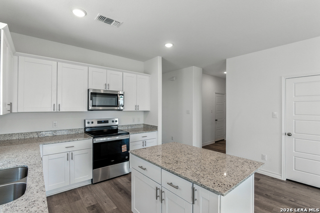 Image 13 of 33 For 8224 Smithers Avenue